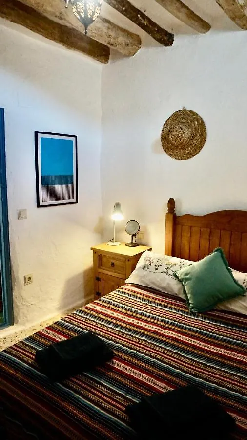 Casa Amigos Sorvilan - La Almendra 0*,