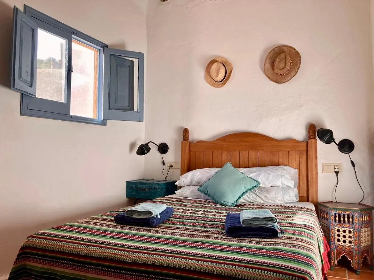 Casa Amigos Sorvilan - La Almendra